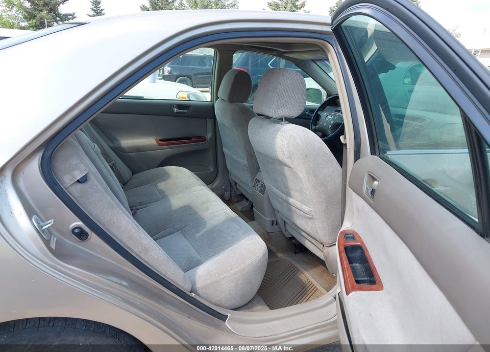 2002 TOYOTA CAMRY XLE VIN: 4T1BE30K42U639339
