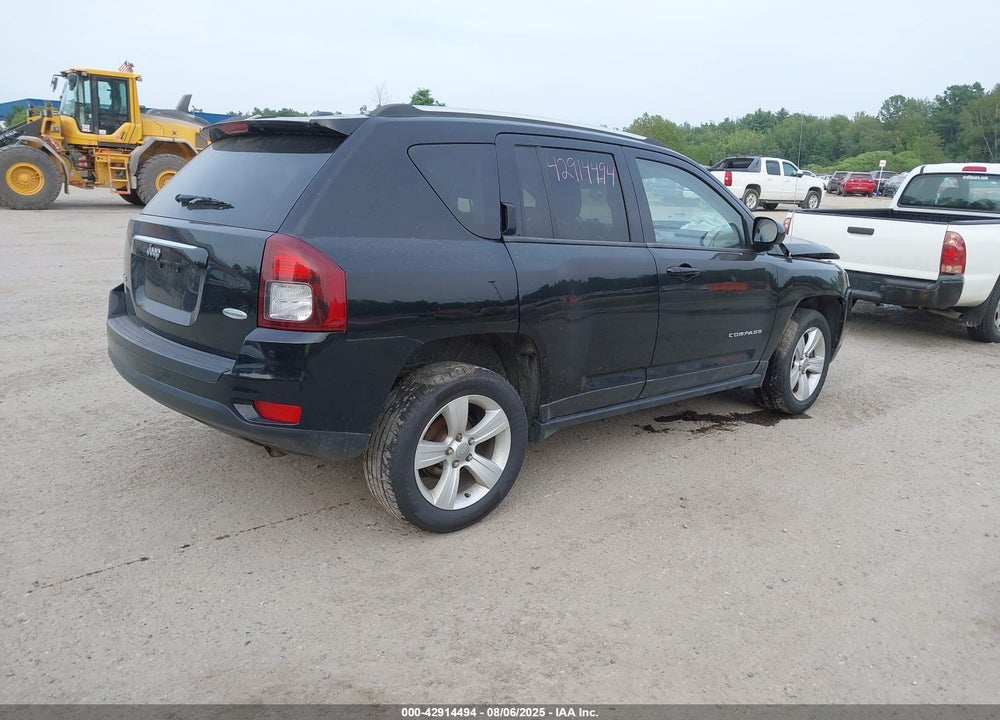 2014 JEEP COMPASS LATITUDE VIN: 1C4NJDEB5ED570970