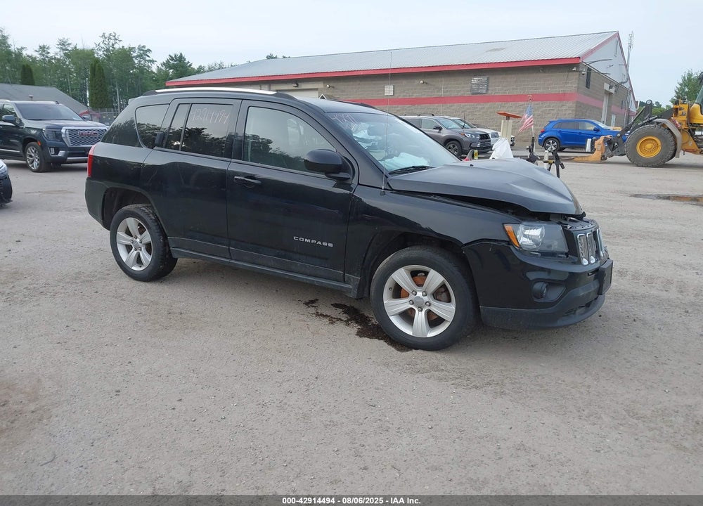 2014 JEEP COMPASS LATITUDE VIN: 1C4NJDEB5ED570970