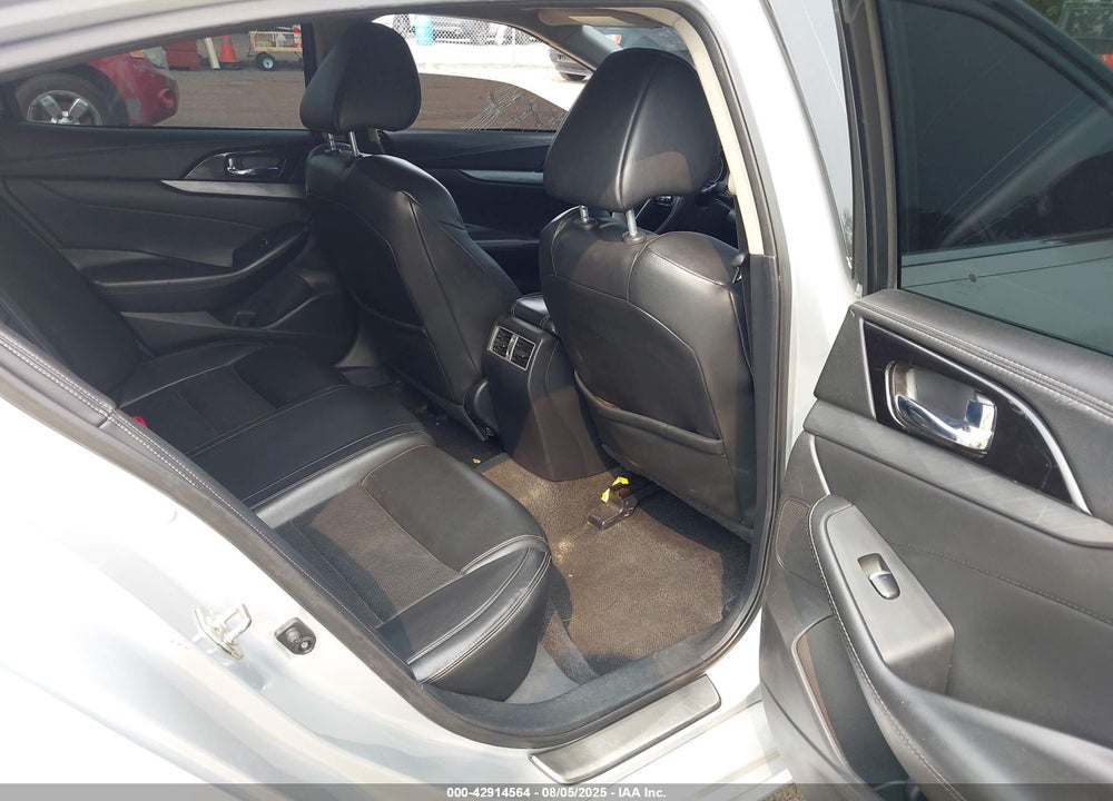 2017 NISSAN MAXIMA VIN: 1N4AA6APXHC394736