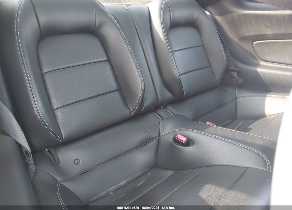 2015 FORD MUSTANG VIN: 1FA6P8THXF5391200