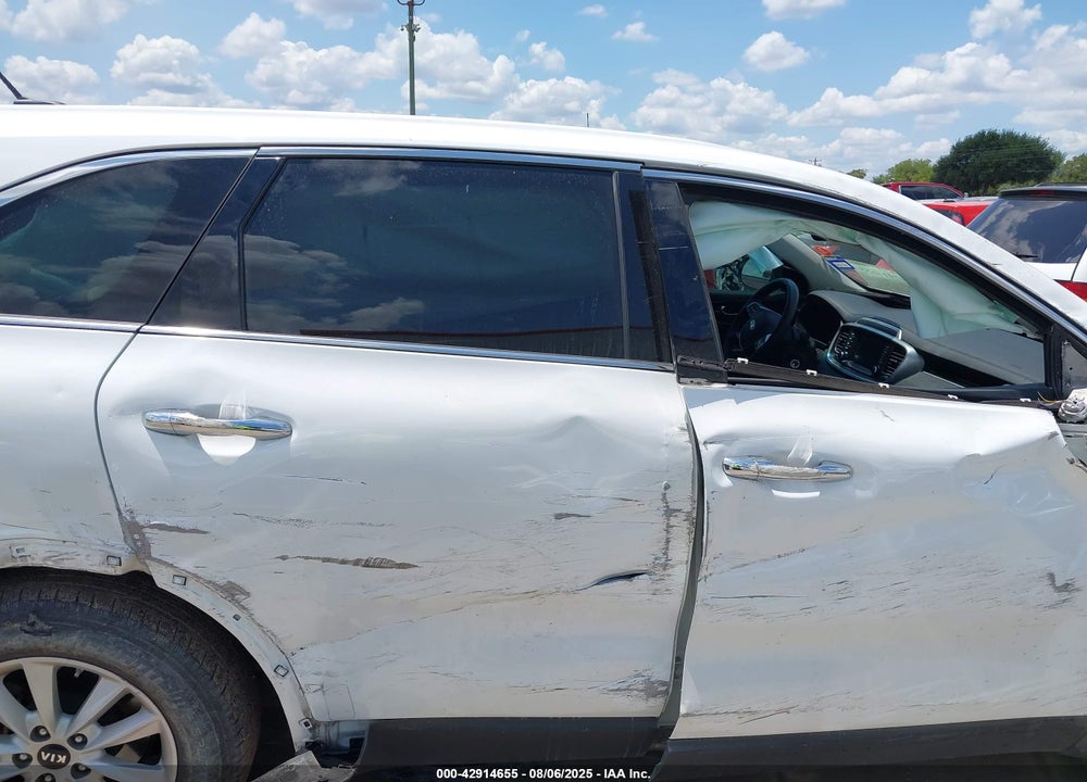 2020 KIA SORENTO VIN: 5XYPG4A36LG643638