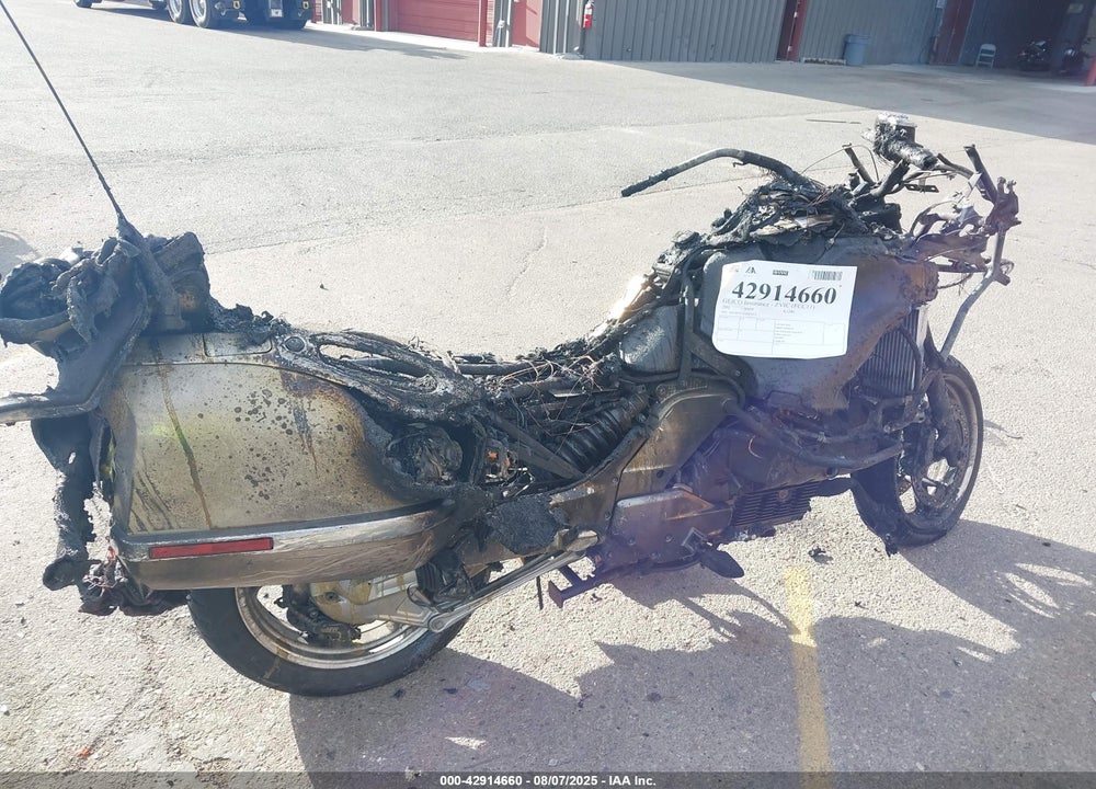 2002 BMW K1200 LT VIN: WB10555A42ZD76571