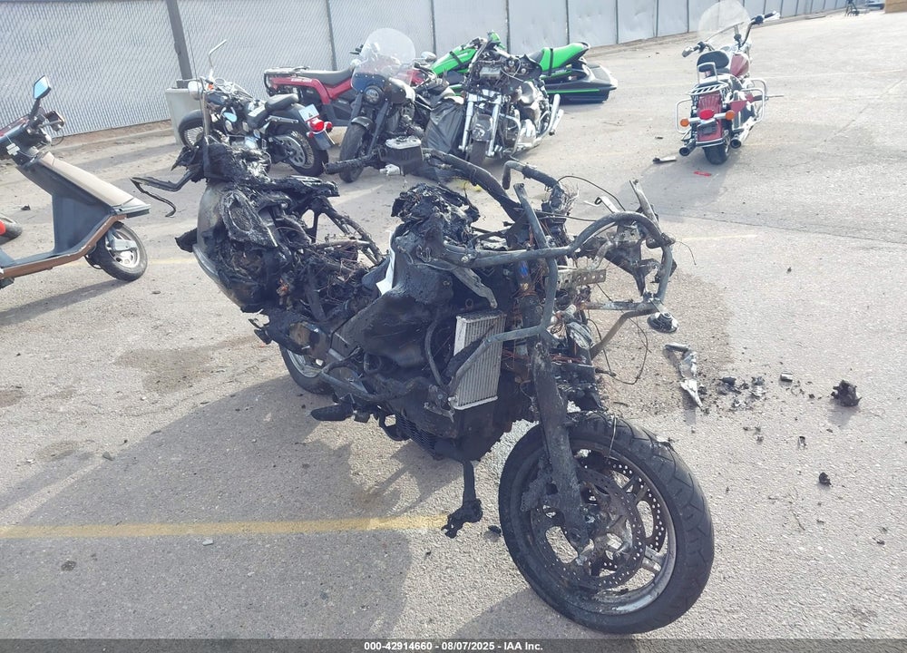 2002 BMW K1200 LT VIN: WB10555A42ZD76571