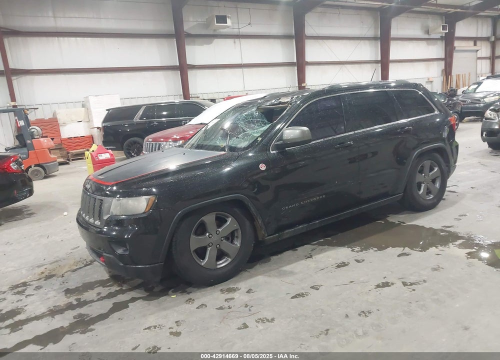 2013 JEEP GRAND CHEROKEE VIN: 1C4RJFAT1DC577804