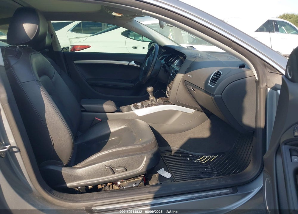2010 AUDI A5 VIN: WAURFAFR2AA023256