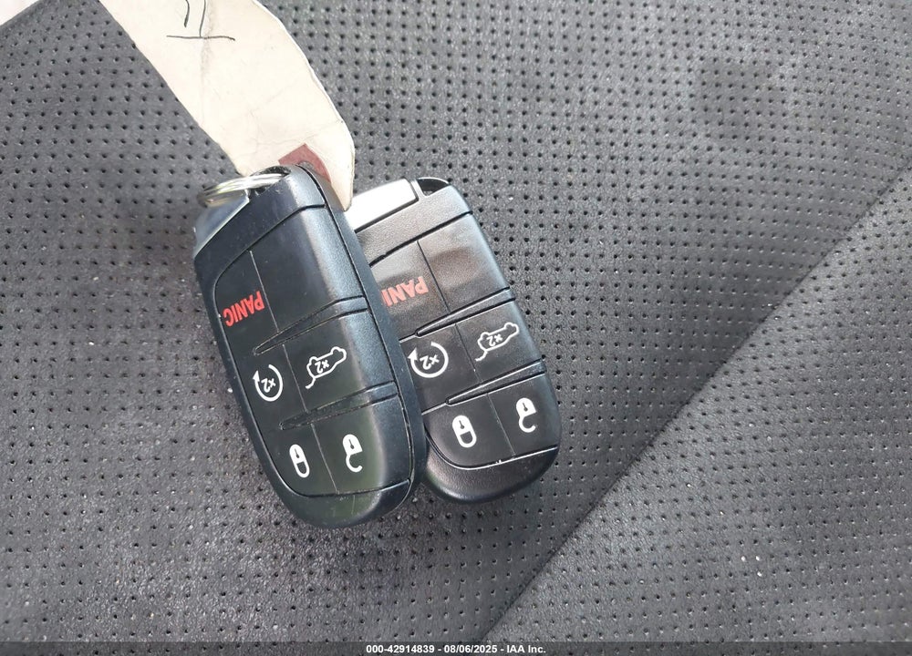 2020 JEEP GRAND CHEROKEE VIN: 1C4RJFAG7LC374398