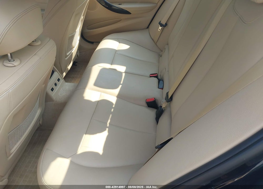 2016 BMW 3 SERIES VIN: WBA8E3G54GNU01276