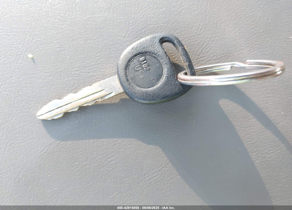2006 GMC YUKON DENALI VIN: 1GKEK63U86J118886