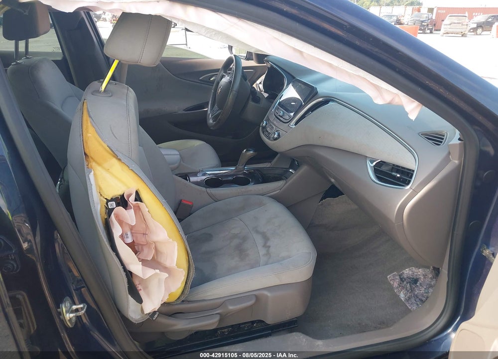 2016 CHEVROLET MALIBU VIN: 1G1ZE5ST3GF261068