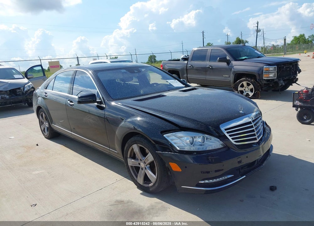 2011 MERCEDES-BENZ S 550 VIN: WDDNG7BB7BA363441