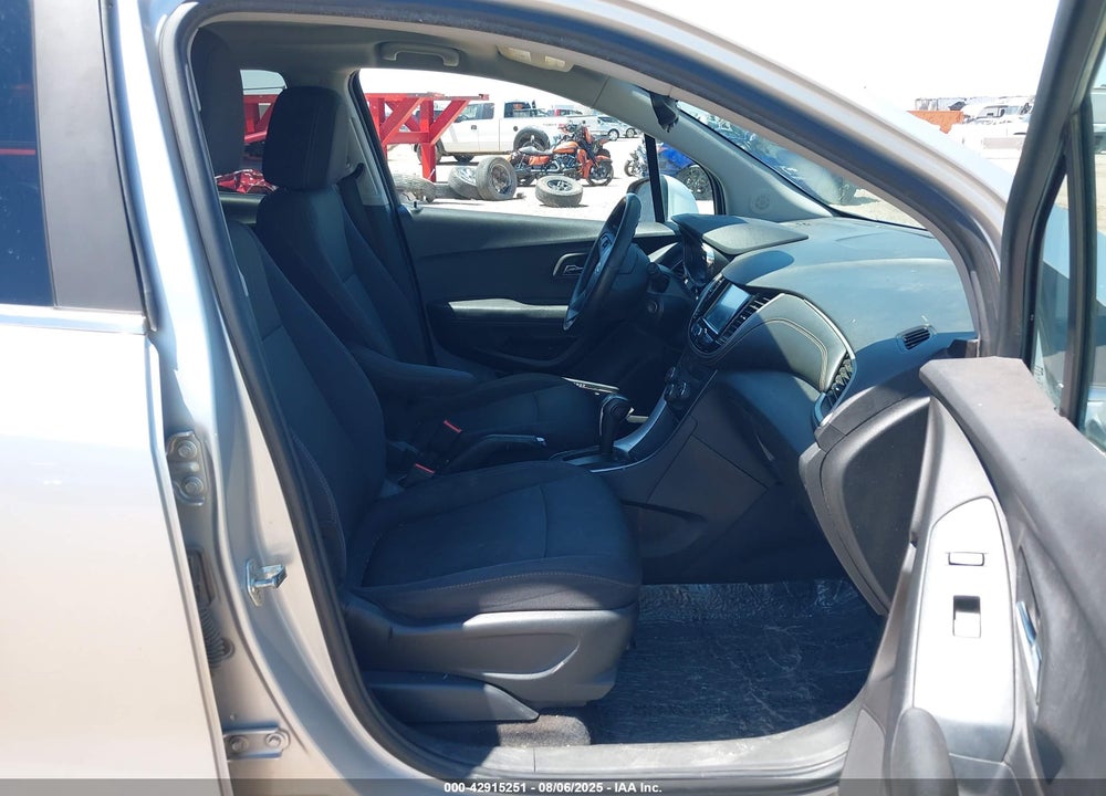 2017 CHEVROLET TRAX VIN: 3GNCJPSB6HL146927