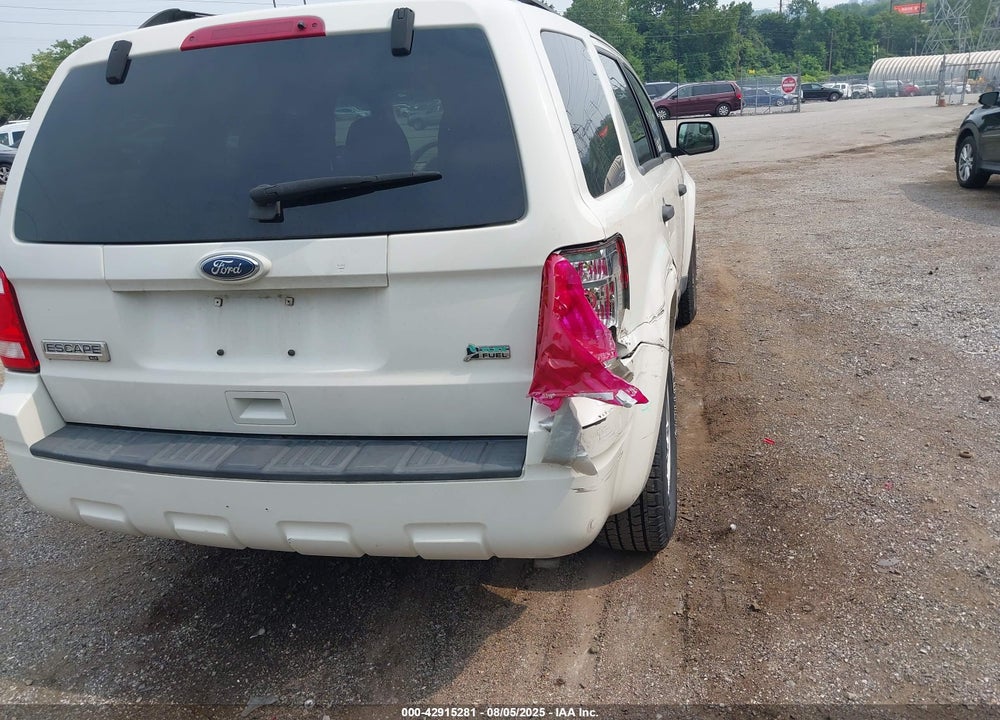 2010 FORD ESCAPE VIN: 1FMCU9DG8AKD30421