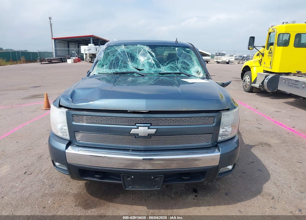 2008 CHEVROLET SILVERADO 1500 LT1 VIN: 2GCEK13M581165563