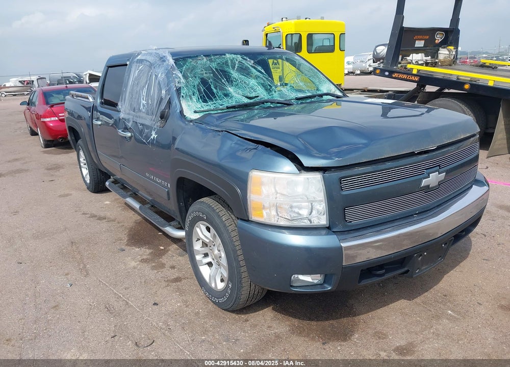 2008 CHEVROLET SILVERADO 1500 LT1 VIN: 2GCEK13M581165563