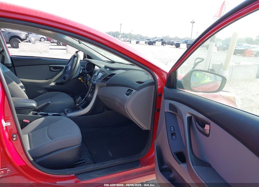 2016 HYUNDAI ELANTRA VIN: KMHDH4AE6GU542228