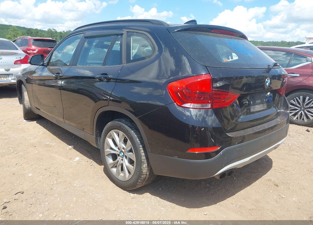 2014 BMW X1 VIN: WBAVL1C56EVY16146