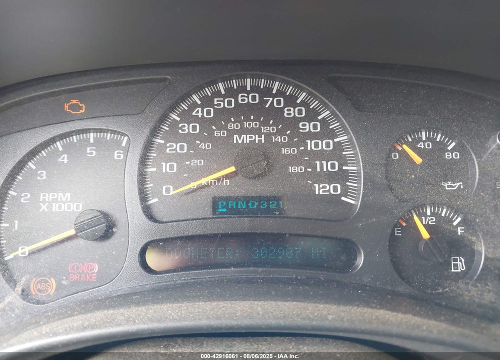 2005 CHEVROLET TAHOE LT VIN: 1GNEK13T65J160100