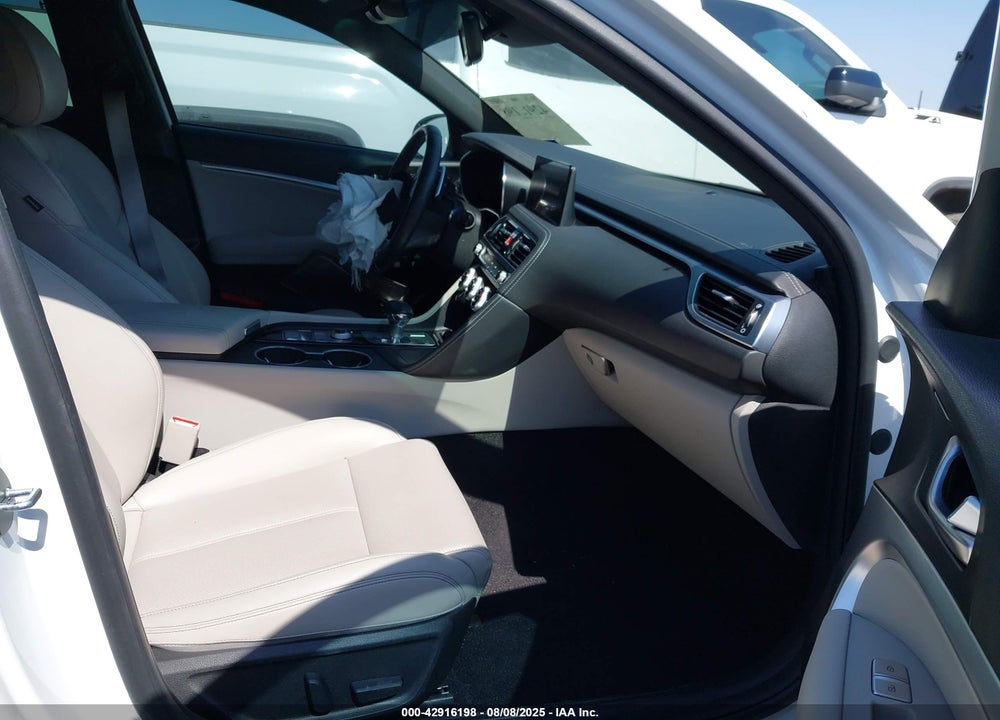 2023 GENESIS G70 VIN: KMTG34TA0PU131886