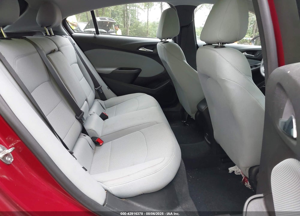 2019 CHEVROLET CRUZE VIN: 3G1BE6SM5KS567080