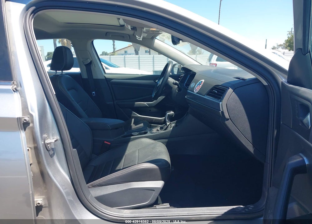2023 VOLKSWAGEN JETTA VIN: 3VW7M7BU5PM039778