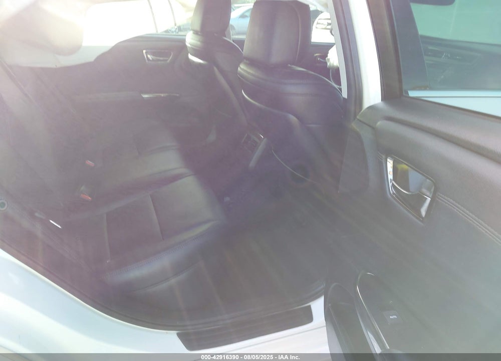 2015 TOYOTA AVALON HYBRID XLE TOURING VIN: 4T1BD1EB3FU048120