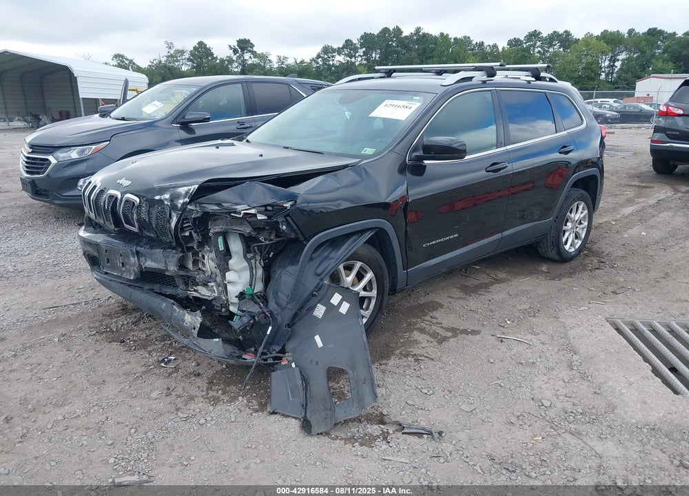 2017 JEEP CHEROKEE LATITUDE FWD VIN: 1C4PJLCB8HW573697