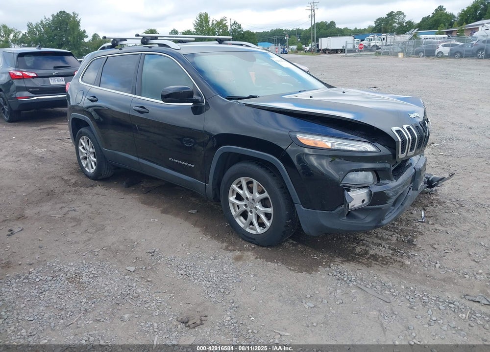 2017 JEEP CHEROKEE LATITUDE FWD VIN: 1C4PJLCB8HW573697