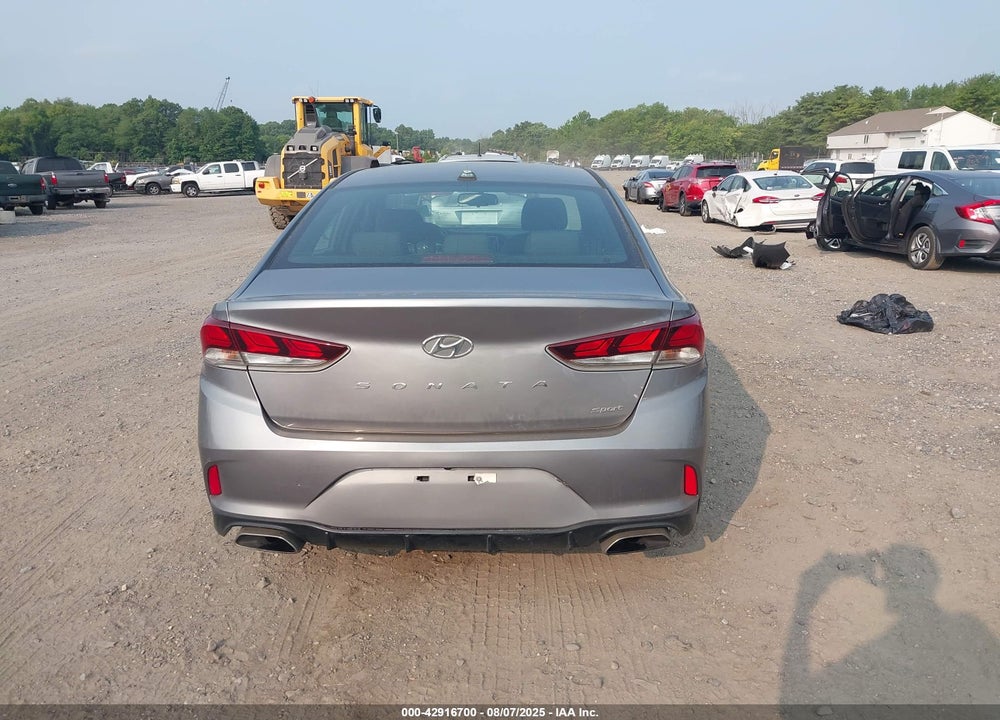 2018 HYUNDAI SONATA SPORT VIN: 5NPE34AF2JH617590