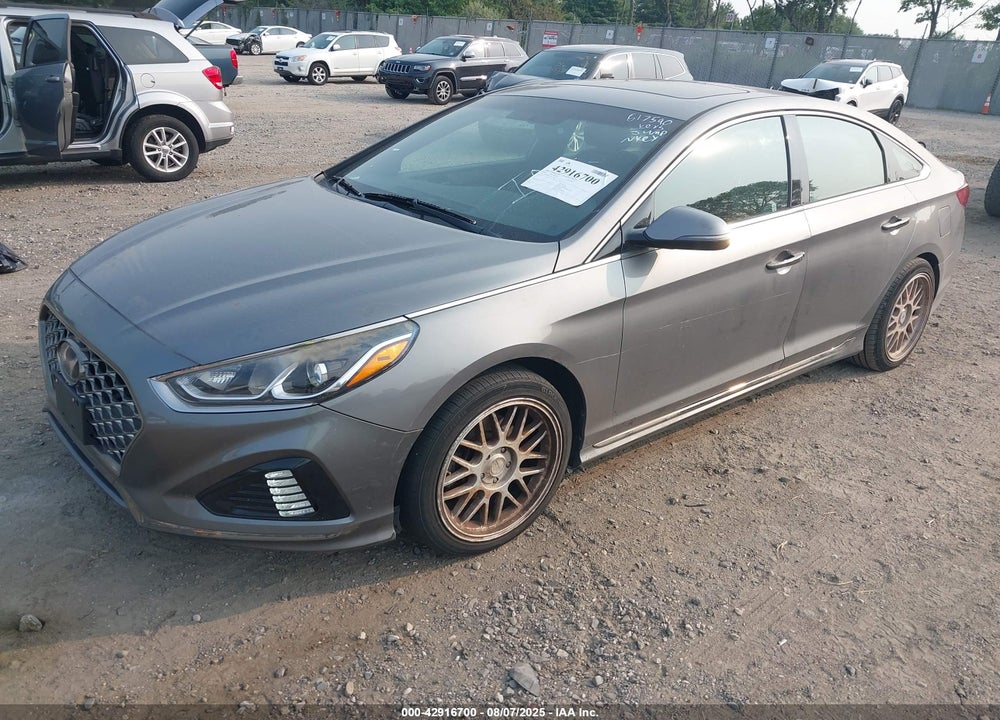 2018 HYUNDAI SONATA SPORT VIN: 5NPE34AF2JH617590
