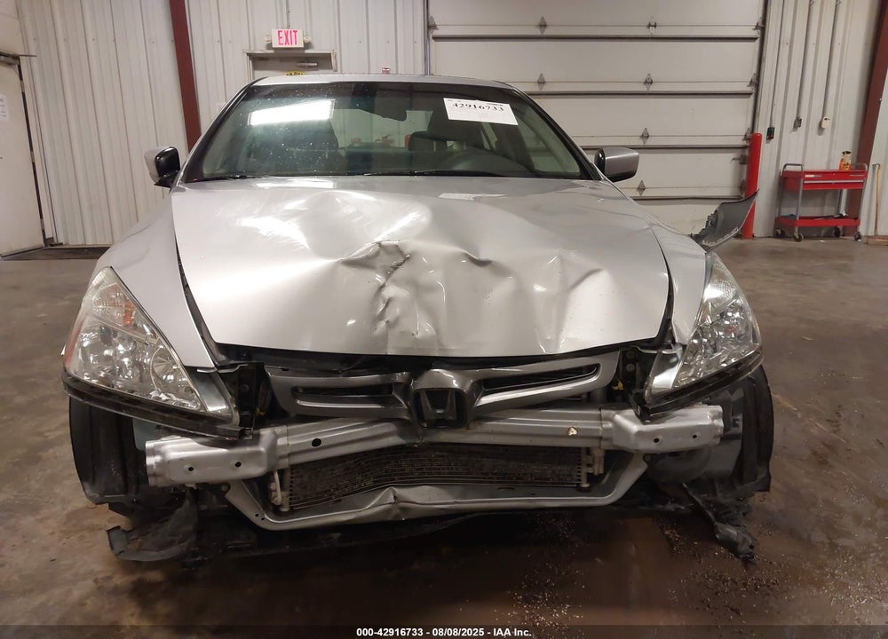 2005 HONDA ACCORD 2.4 EX VIN: 1HGCM56745A129400