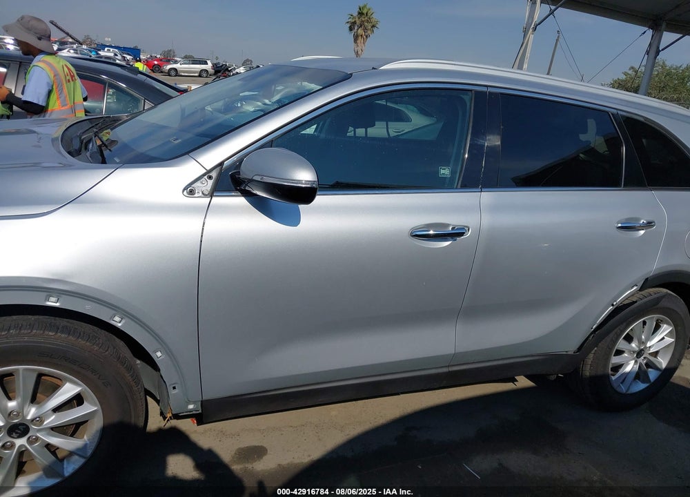 2019 KIA SORENTO 2.4L LX VIN: 5XYPG4A39KG452245
