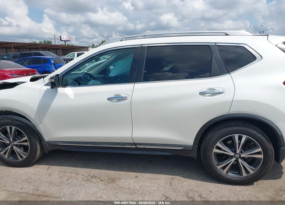 2017 NISSAN ROGUE VIN: 5N1AT2MV5HC865226