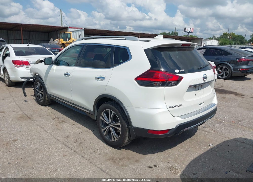 2017 NISSAN ROGUE VIN: 5N1AT2MV5HC865226