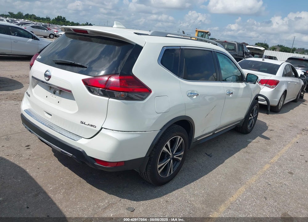 2017 NISSAN ROGUE VIN: 5N1AT2MV5HC865226