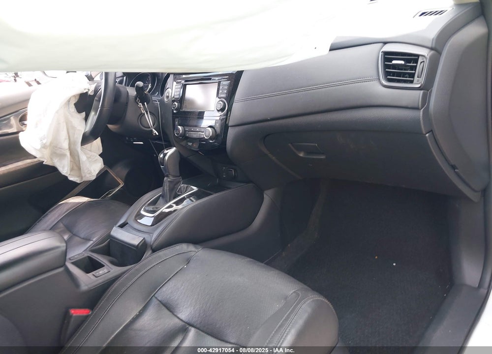 2017 NISSAN ROGUE VIN: 5N1AT2MV5HC865226
