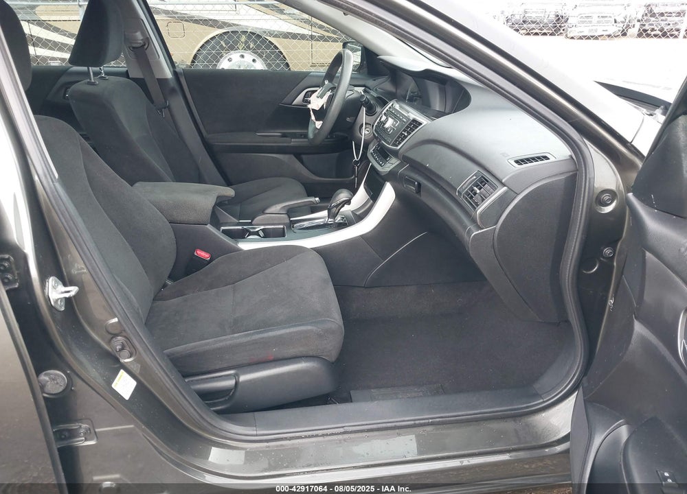 2013 HONDA ACCORD VIN: 1HGCR2F35DA155953