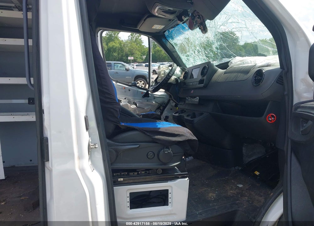 2024 MERCEDES-BENZ SPRINTER 2500 STANDARD ROOF 4-CYL DIESEL HO VIN: W1Y4NBHY1RT167113