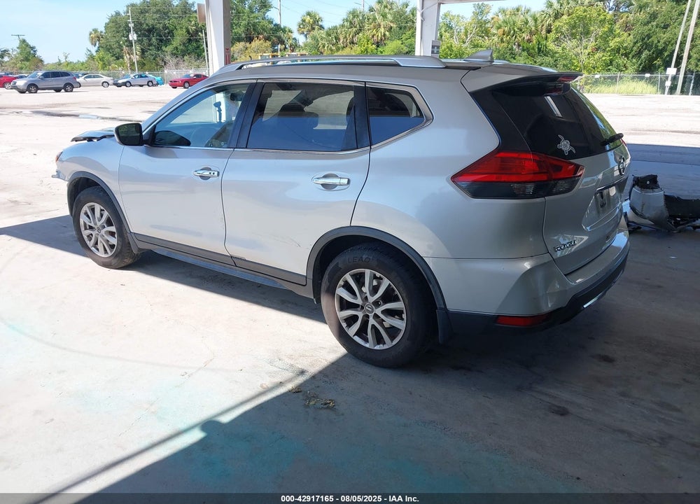 2017 NISSAN ROGUE VIN: JN8AT2MT8HW140127