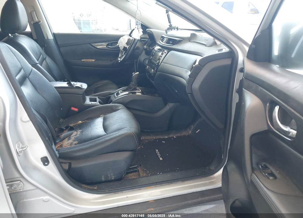 2017 NISSAN ROGUE VIN: JN8AT2MT8HW140127