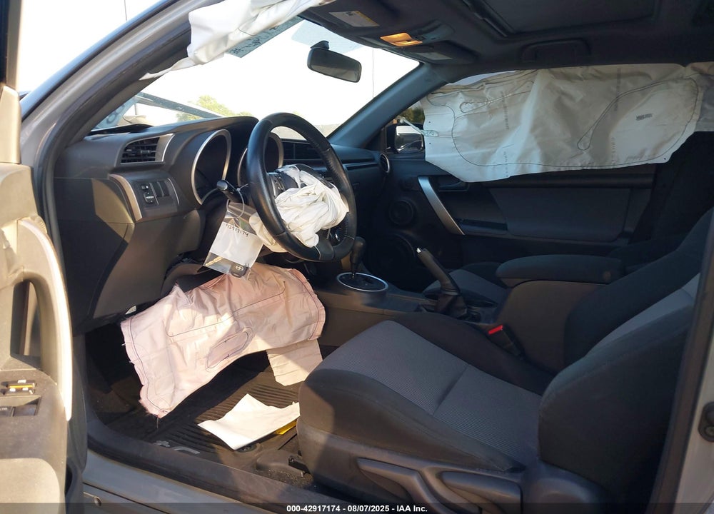 2014 SCION TC VIN: JTKJF5C70E3068712