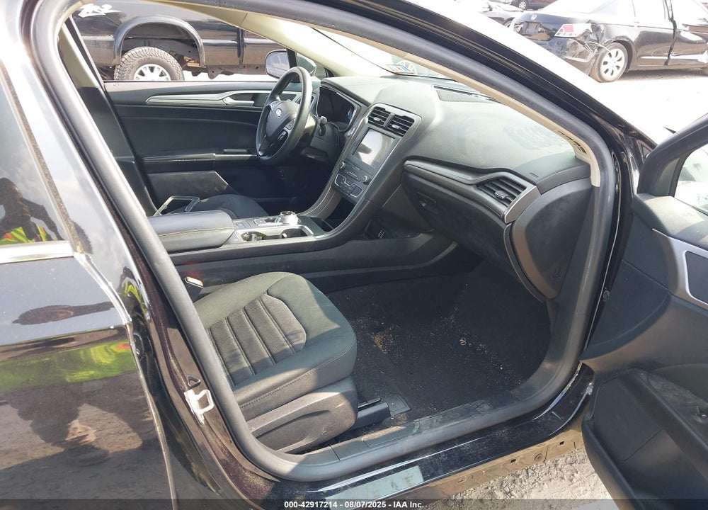 2020 FORD FUSION VIN: 3FA6P0LU4LR224242
