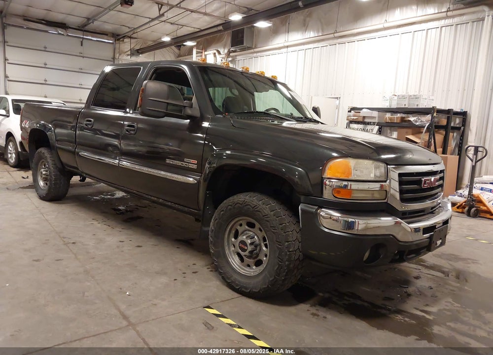 2005 GMC SIERRA 2500HD SLE VIN: 1GTHK23205F926165