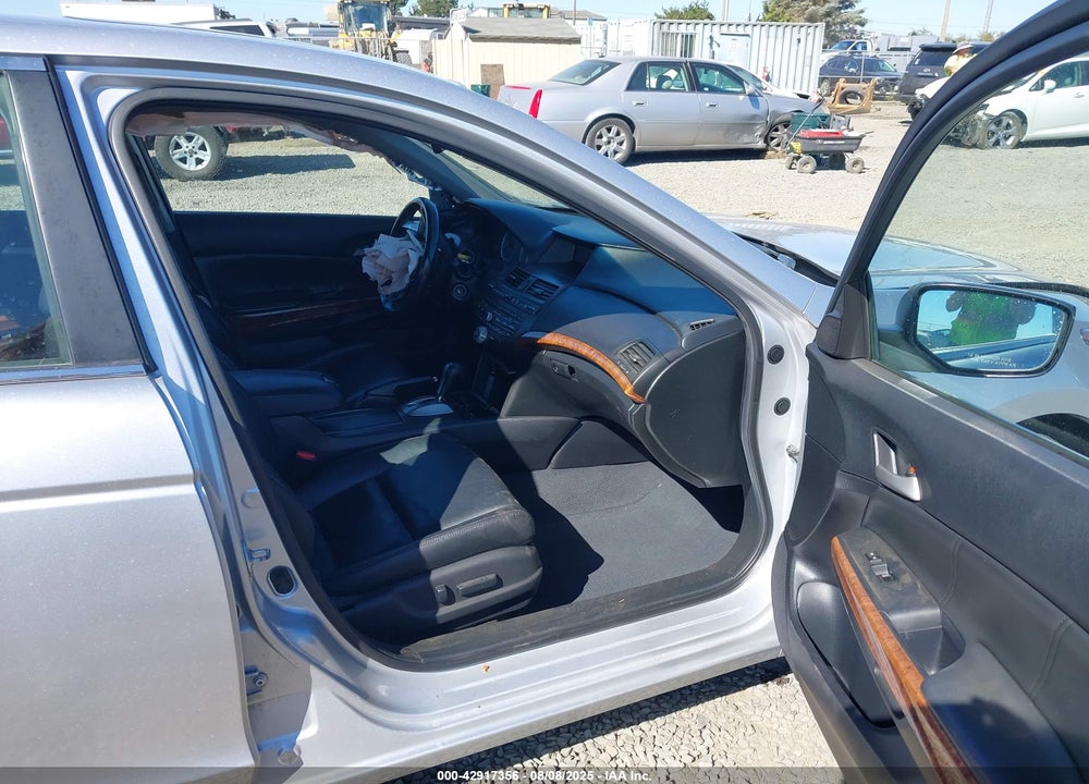 2012 HONDA ACCORD VIN: 1HGCP3F83CA009203