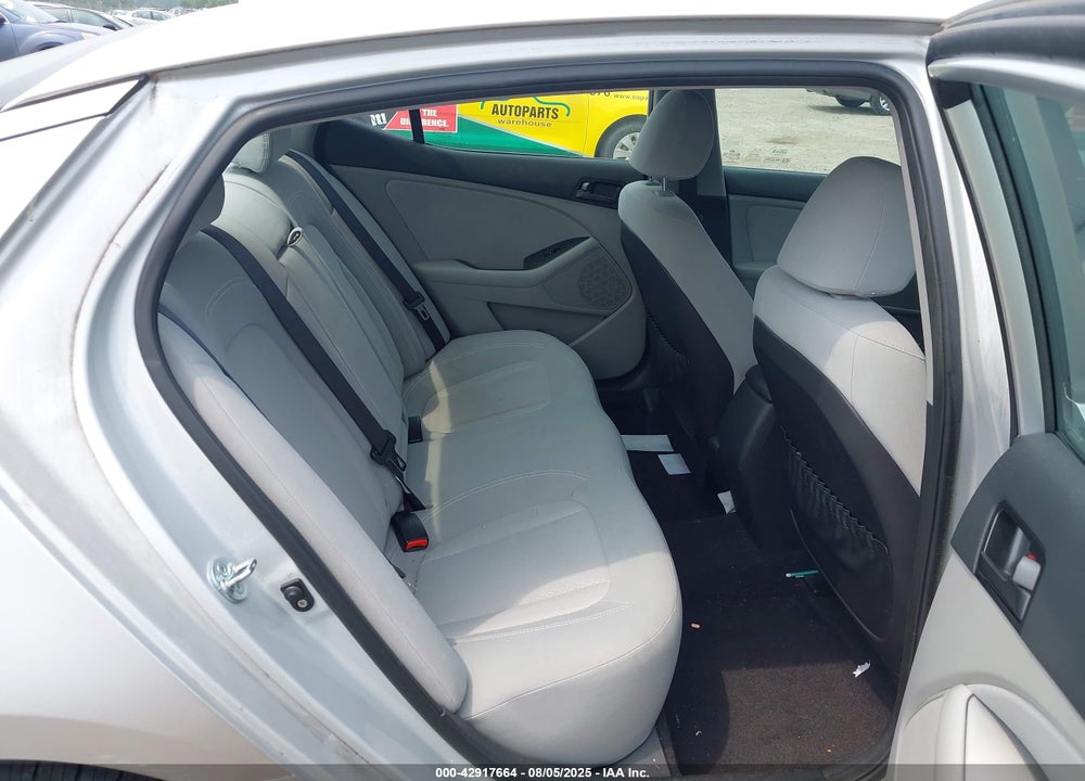 2011 KIA OPTIMA LX VIN: KNAGM4A76B5085452