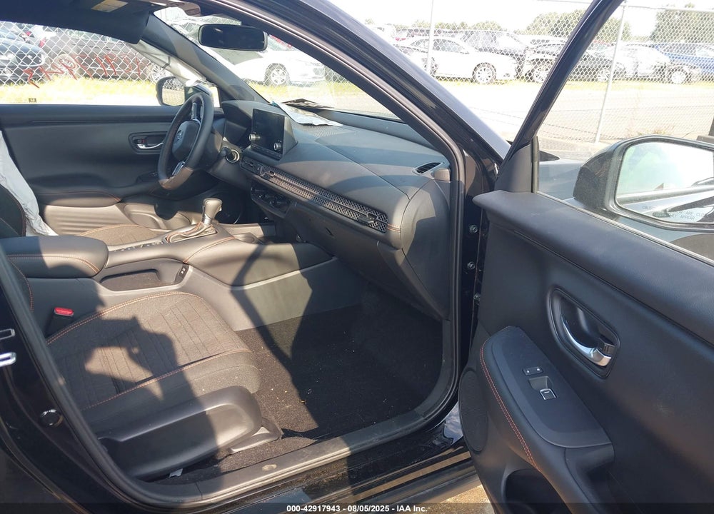 2025 HONDA HR-V VIN: 3CZRZ2H50SM783467