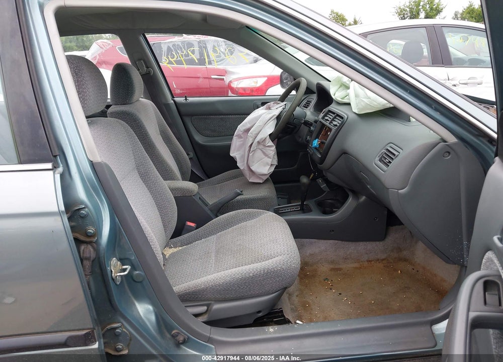1999 HONDA CIVIC LX VIN: 2HGEJ6679XH587915