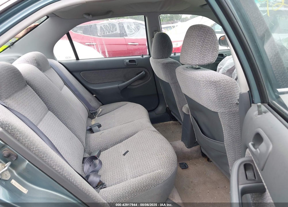 1999 HONDA CIVIC LX VIN: 2HGEJ6679XH587915