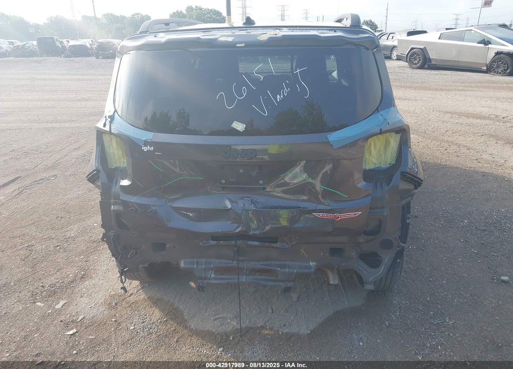 2016 JEEP RENEGADE VIN: ZACCJBCT3GPD65739