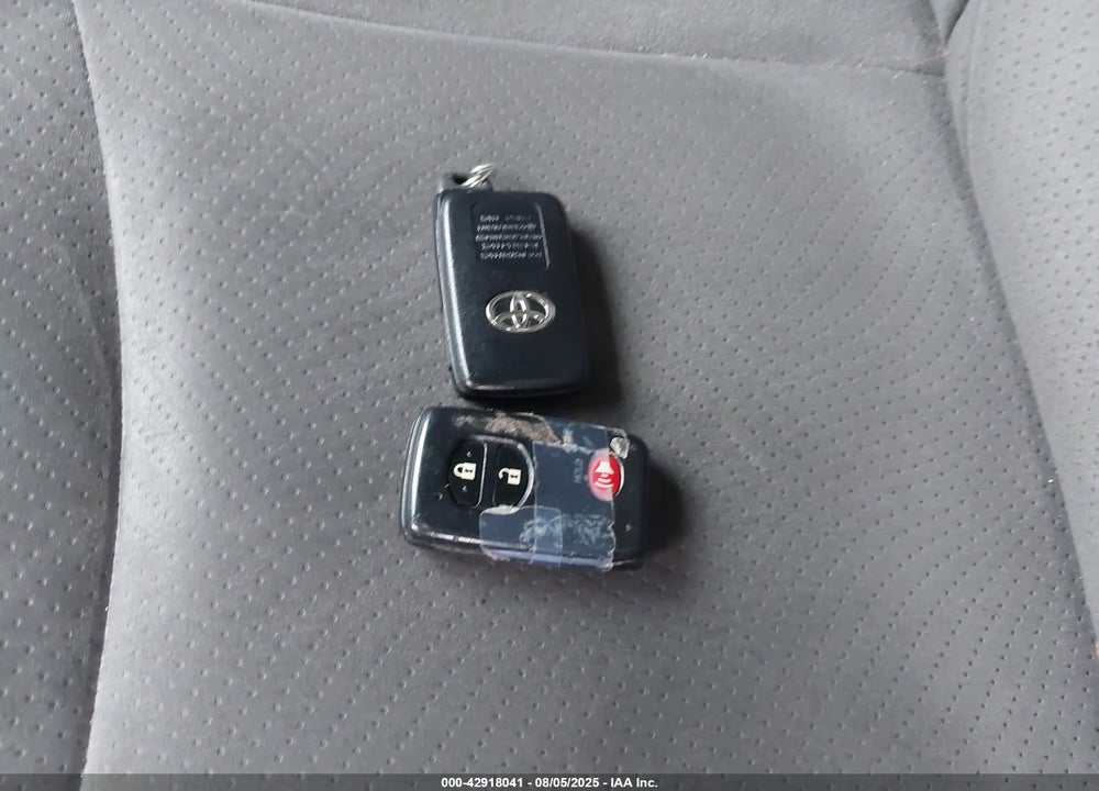 2013 TOYOTA PRIUS TWO VIN: JTDKN3DU7D0346805